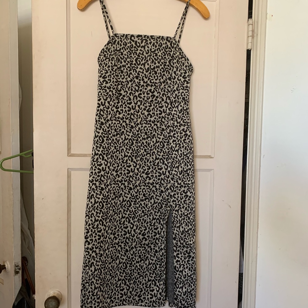 Leopard Print Dress With Split - image 5